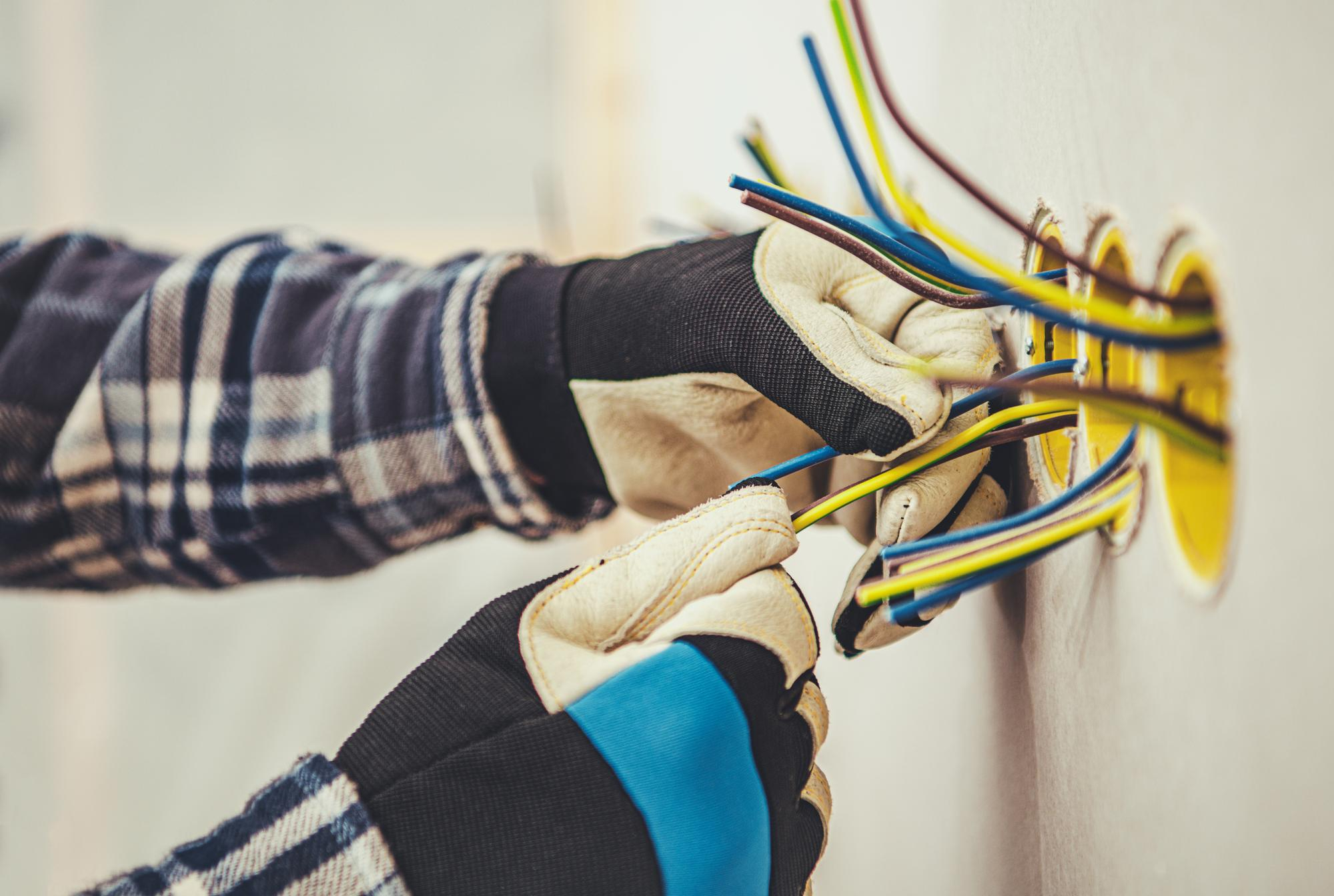 Électricité générale - Installation et dépannage pour particuliers et professionnels